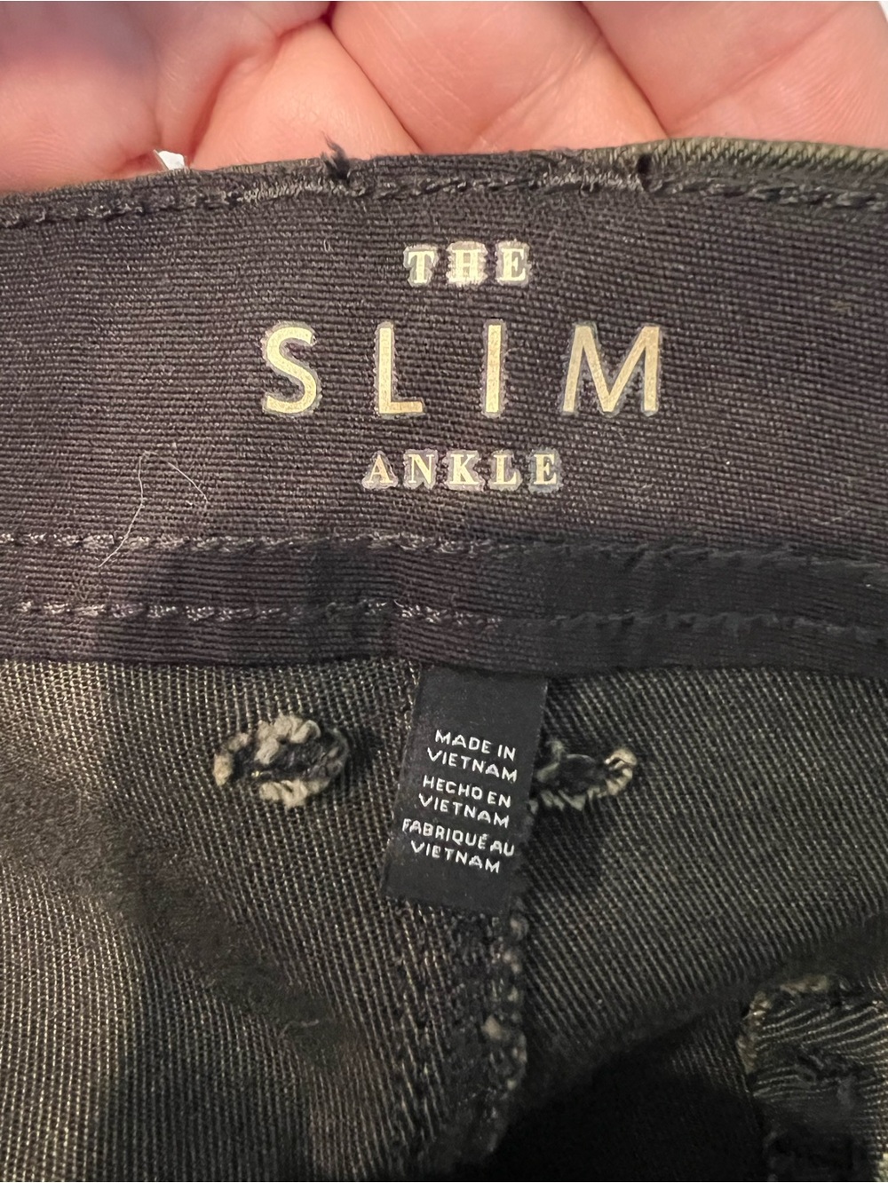 White House Black Market Camouflage The Slim Ankle jeans. Size 12 - Picture 10 of 13